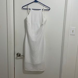 ✨2 for $15✨ Le Château White bodycon dress size small